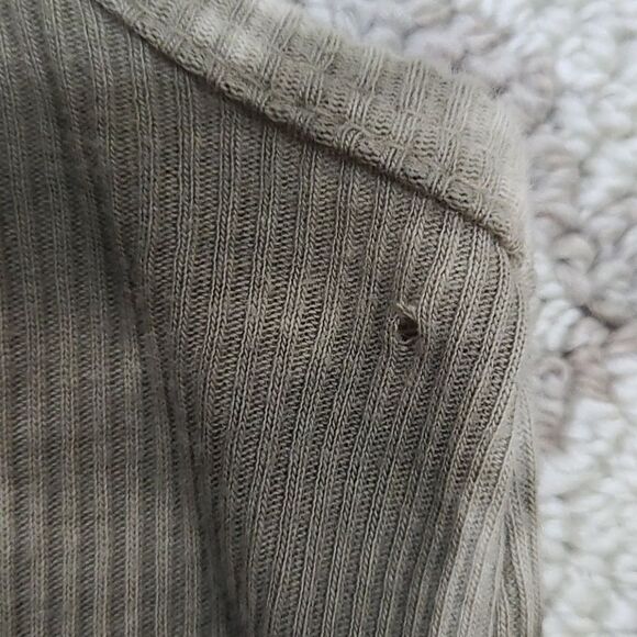 Calvin Klein   - Picture 5 of 8